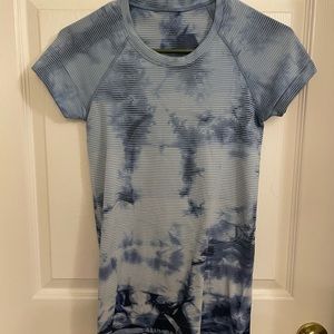 Lululemon swiftly tech short sleeve